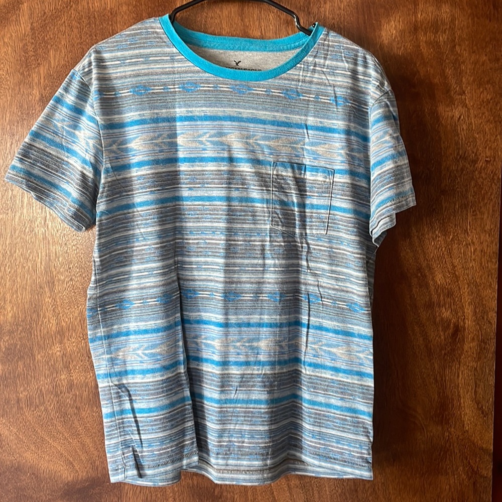 American Eagle shirt sleeve shirt